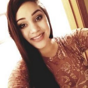 Meet your Posher, Desiree